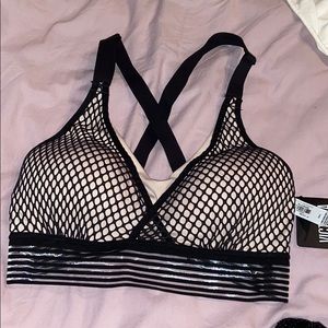 Victoria’s Secret sport Bra size 34C new with tags